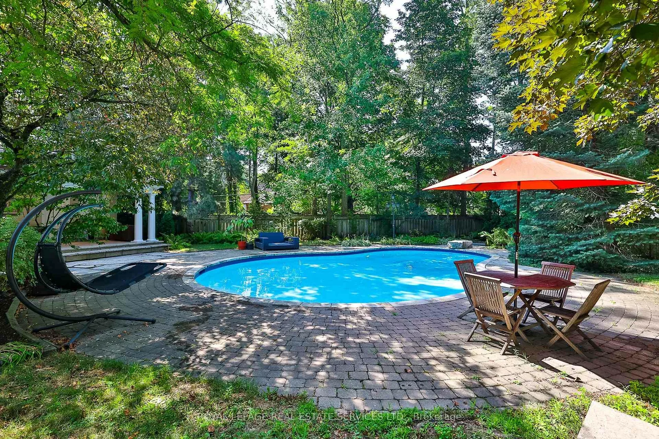 9, Seinecliffe, Bayview Glen, Markham