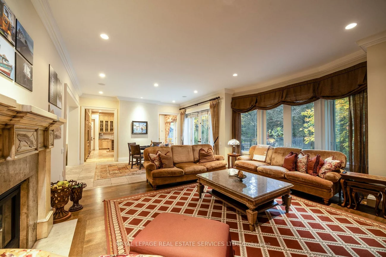 9, Seinecliffe, Bayview Glen, Markham