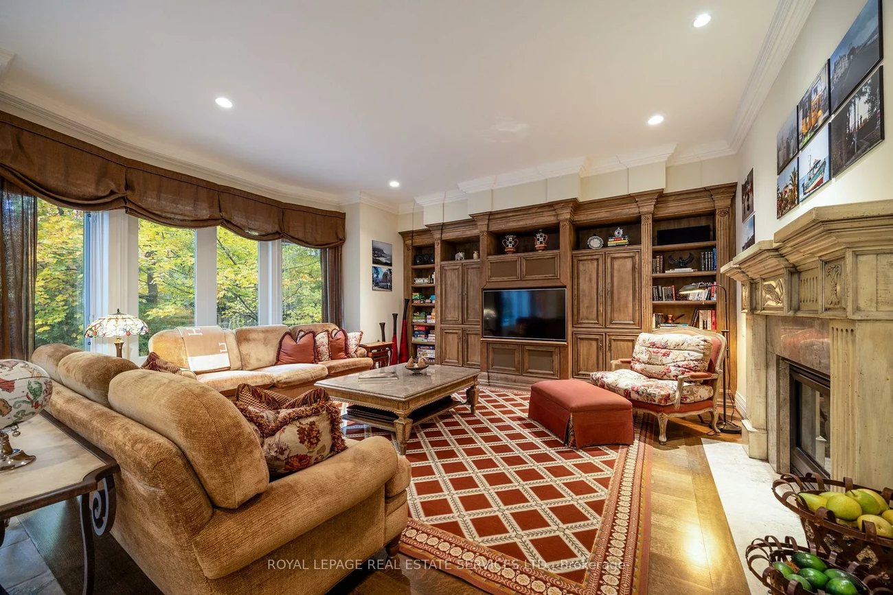 9, Seinecliffe, Bayview Glen, Markham