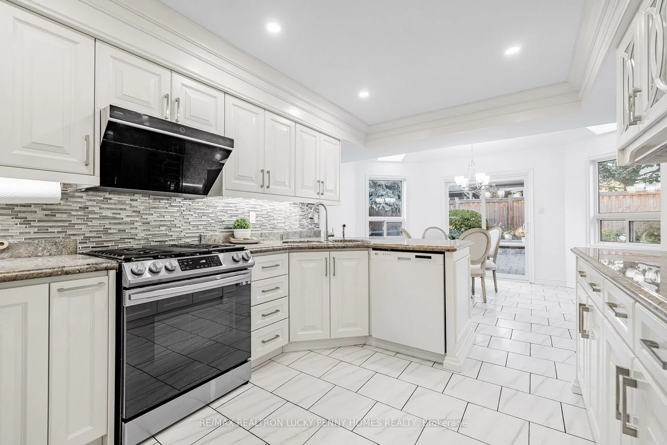 8, Hallam, Markham Village, Markham