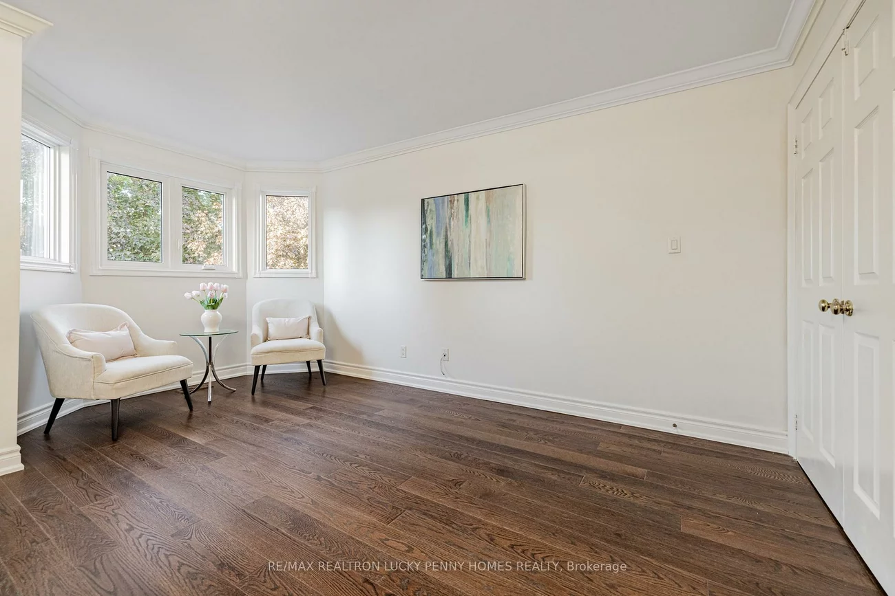 8, Hallam, Markham Village, Markham