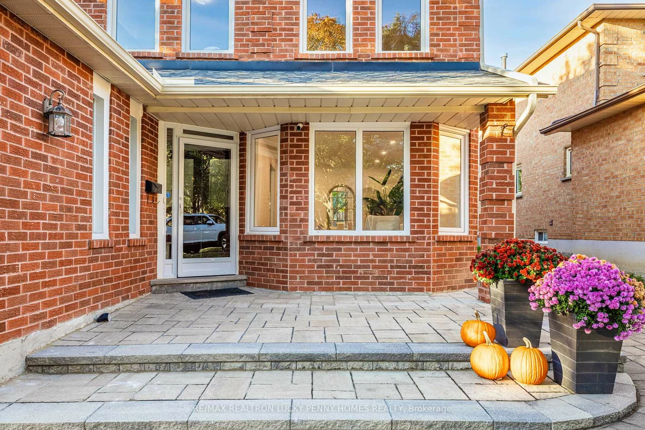 8, Hallam, Markham Village, Markham