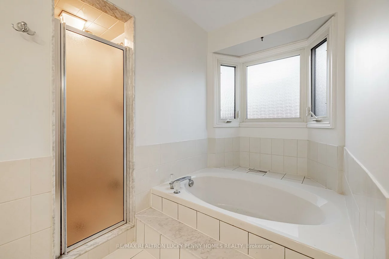 8, Hallam, Markham Village, Markham