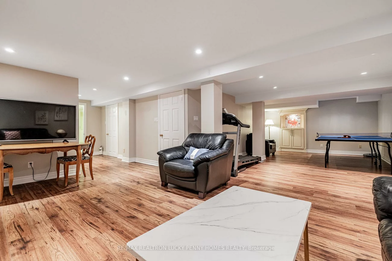 8, Hallam, Markham Village, Markham