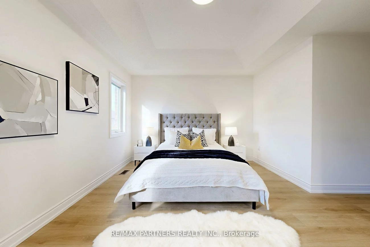 29, Robert Osprey, Cathedraltown, Markham