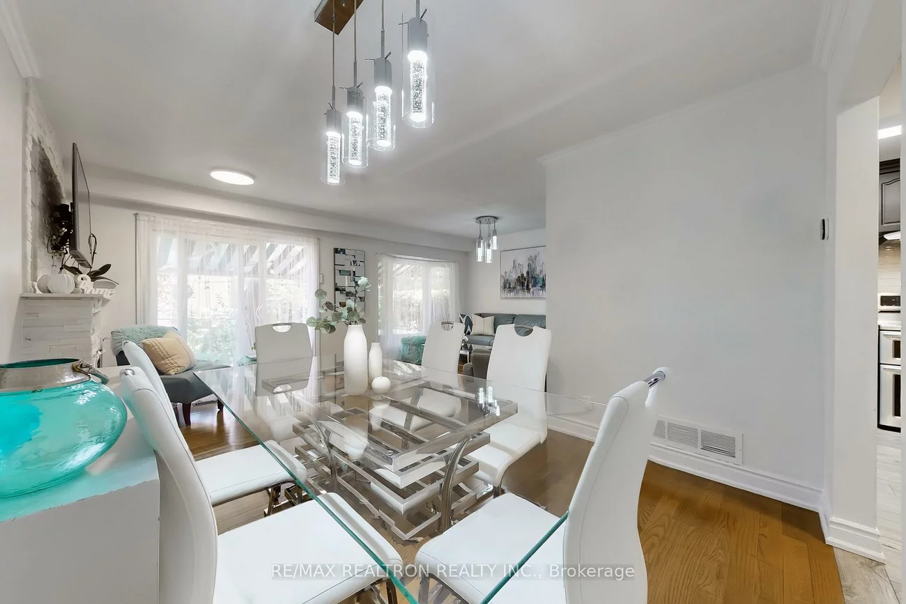 168, Cottonwood, Bayview Fairway-Bayview Country Club Estates, Markham