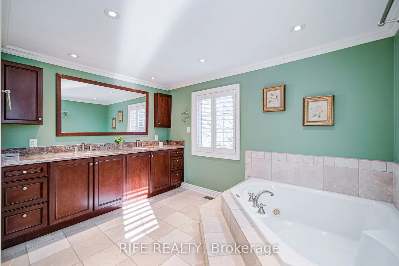 38, Longwater, Unionville, Markham