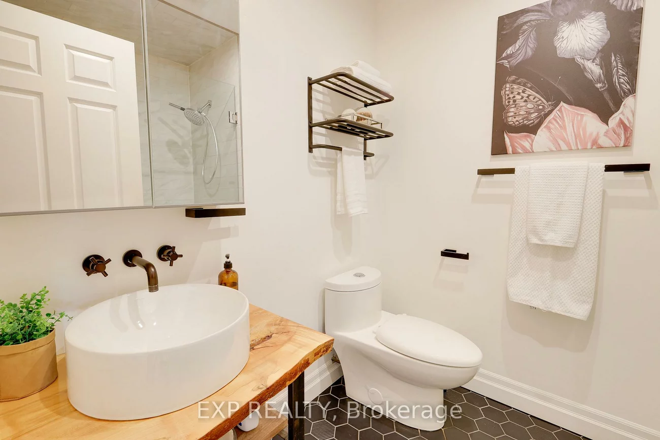 8, Renata, Unionville, Markham