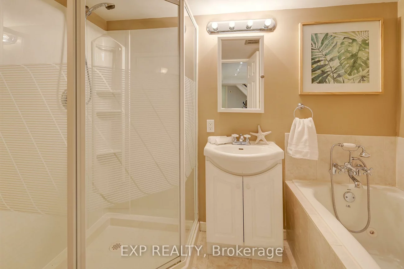 8, Renata, Unionville, Markham