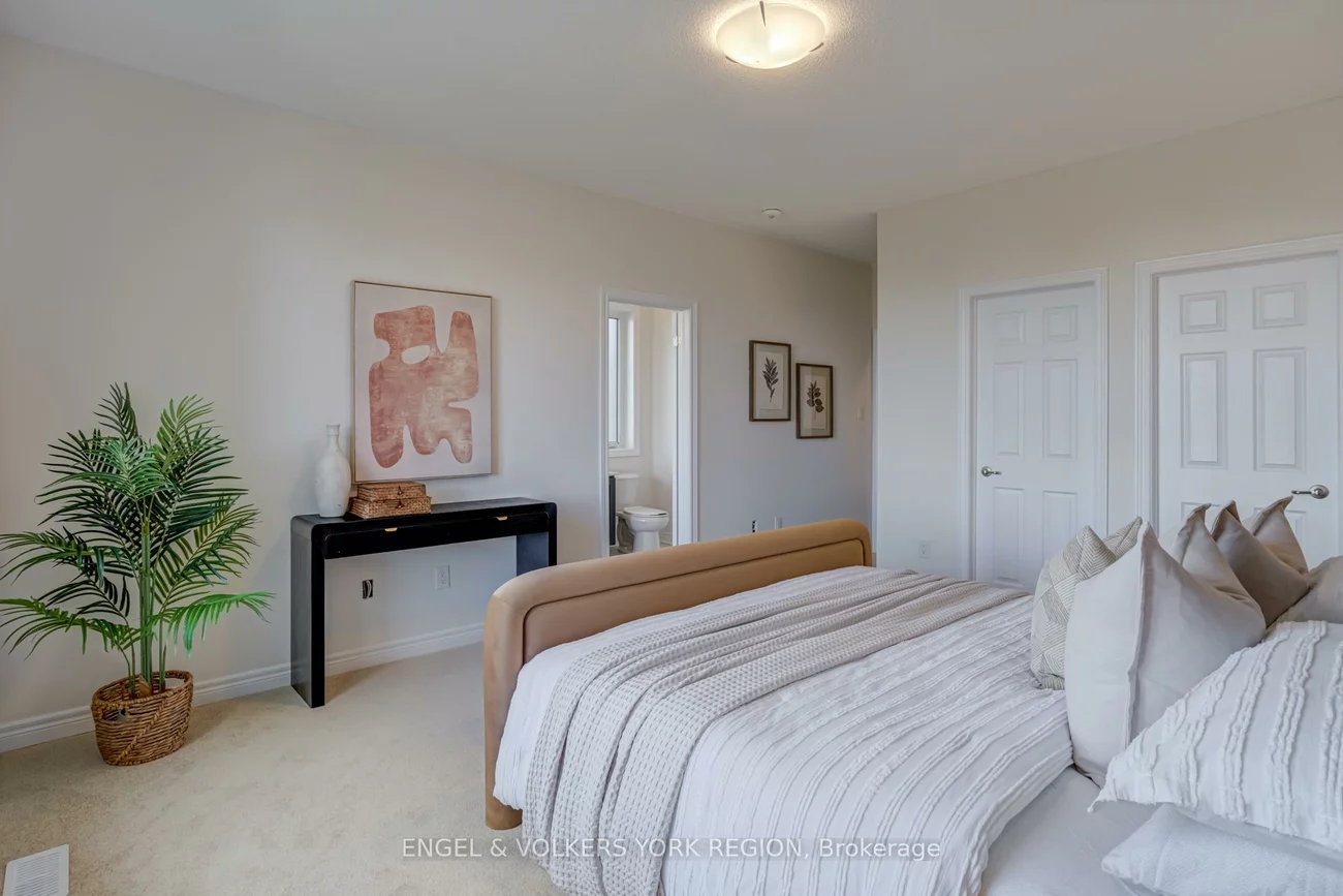 156, Mumbai, Middlefield, Markham