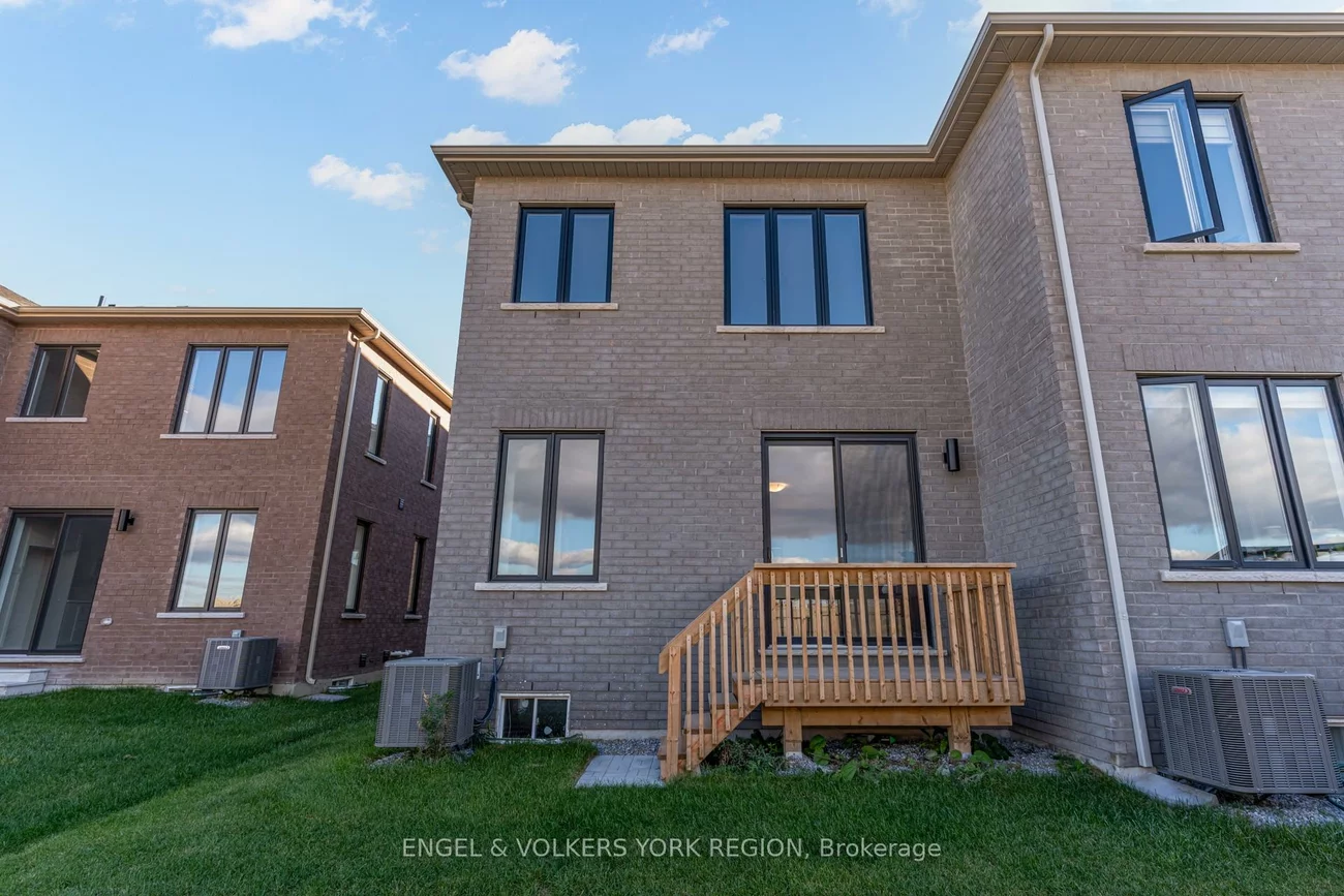 156, Mumbai, Middlefield, Markham