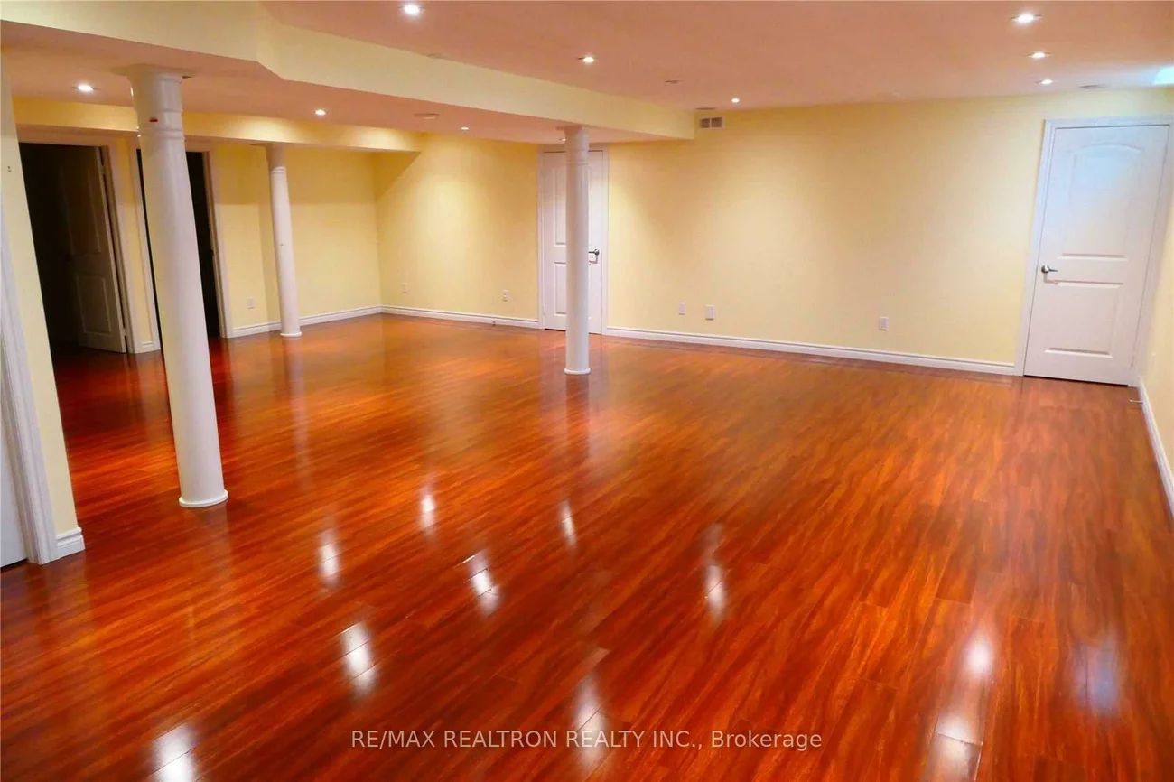 71, Glengordon, Angus Glen, Markham