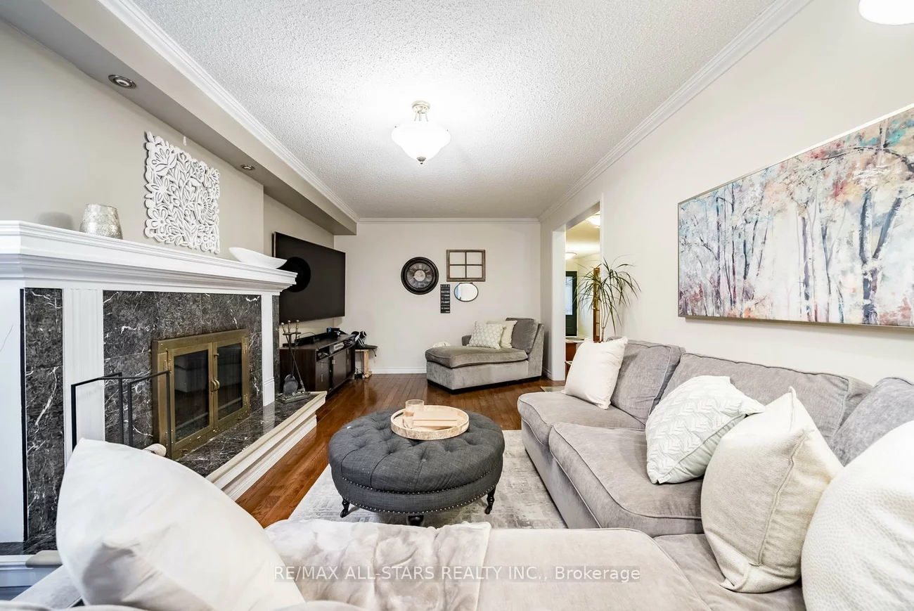 15, Sawyer, Markham Village, Markham