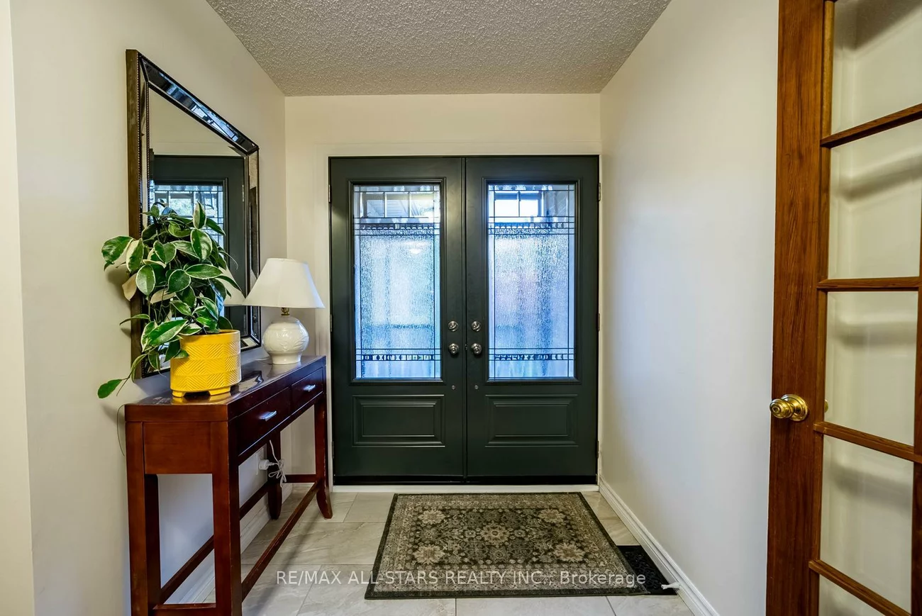 15, Sawyer, Markham Village, Markham