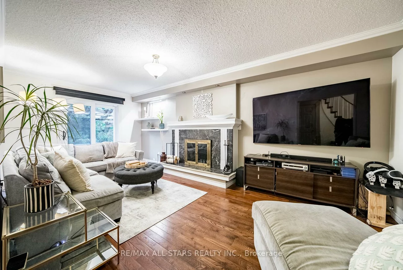 15, Sawyer, Markham Village, Markham