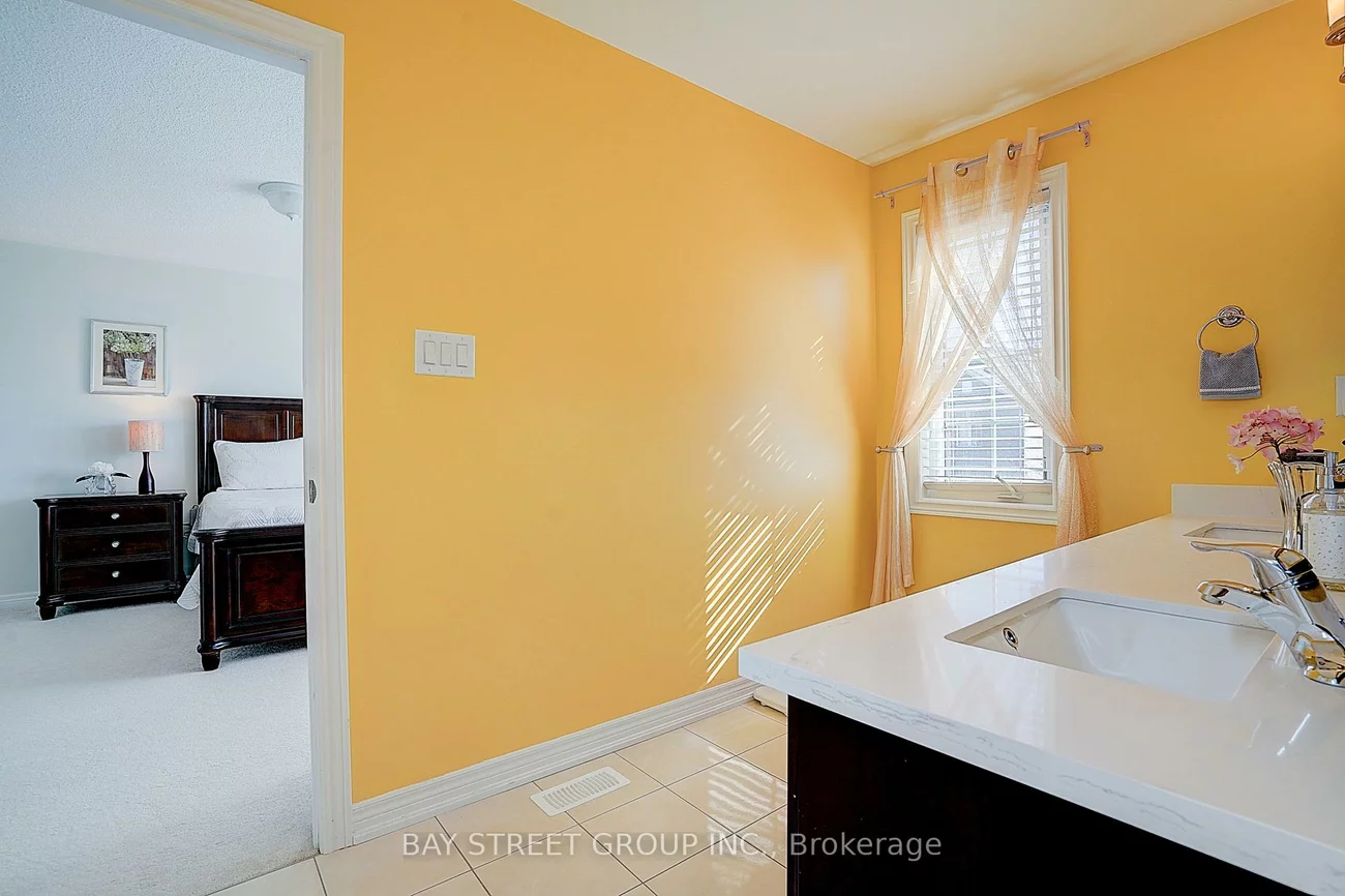 90, Gable, Berczy, Markham