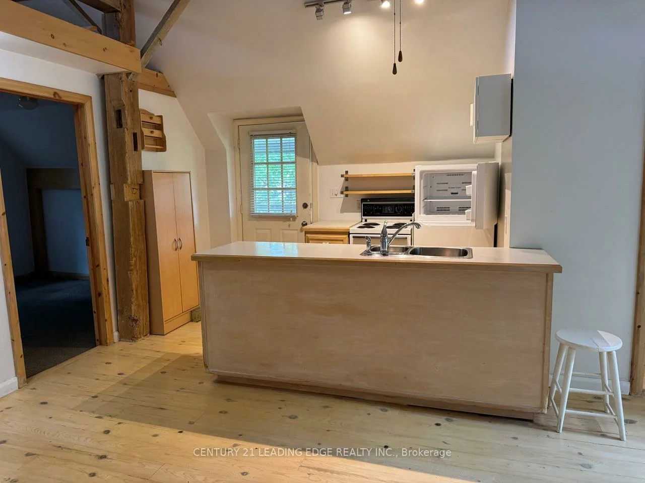 261, Main, Old Markham Village, Markham