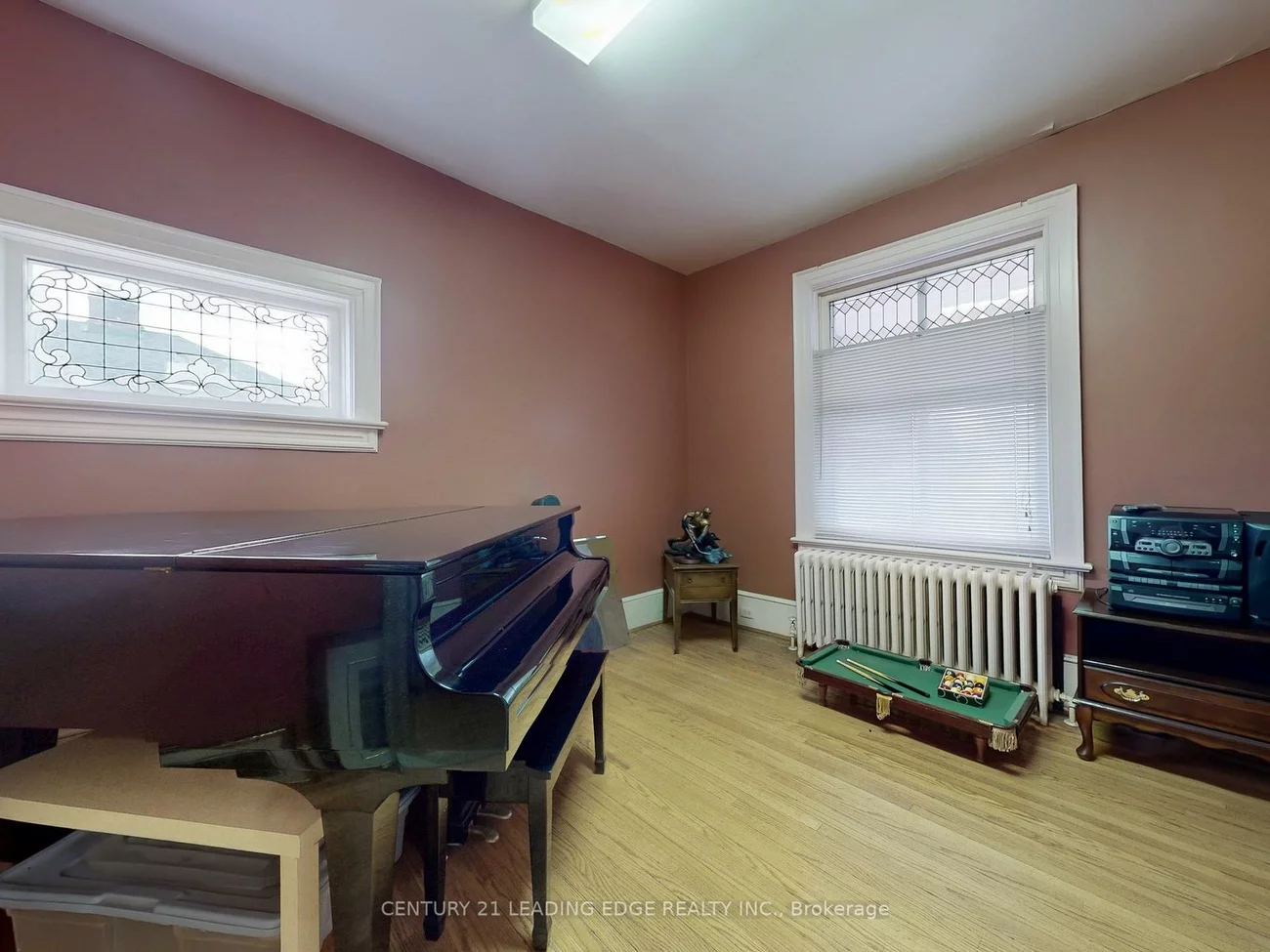 261, Main, Old Markham Village, Markham