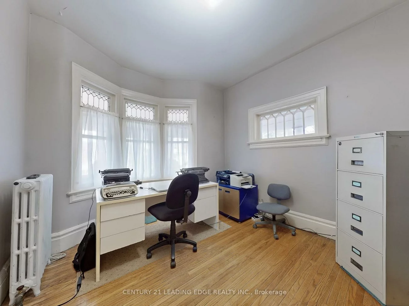 261, Main, Old Markham Village, Markham