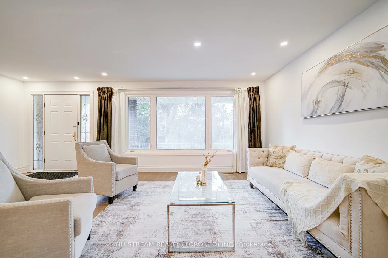 8, Hemingway, Unionville, Markham