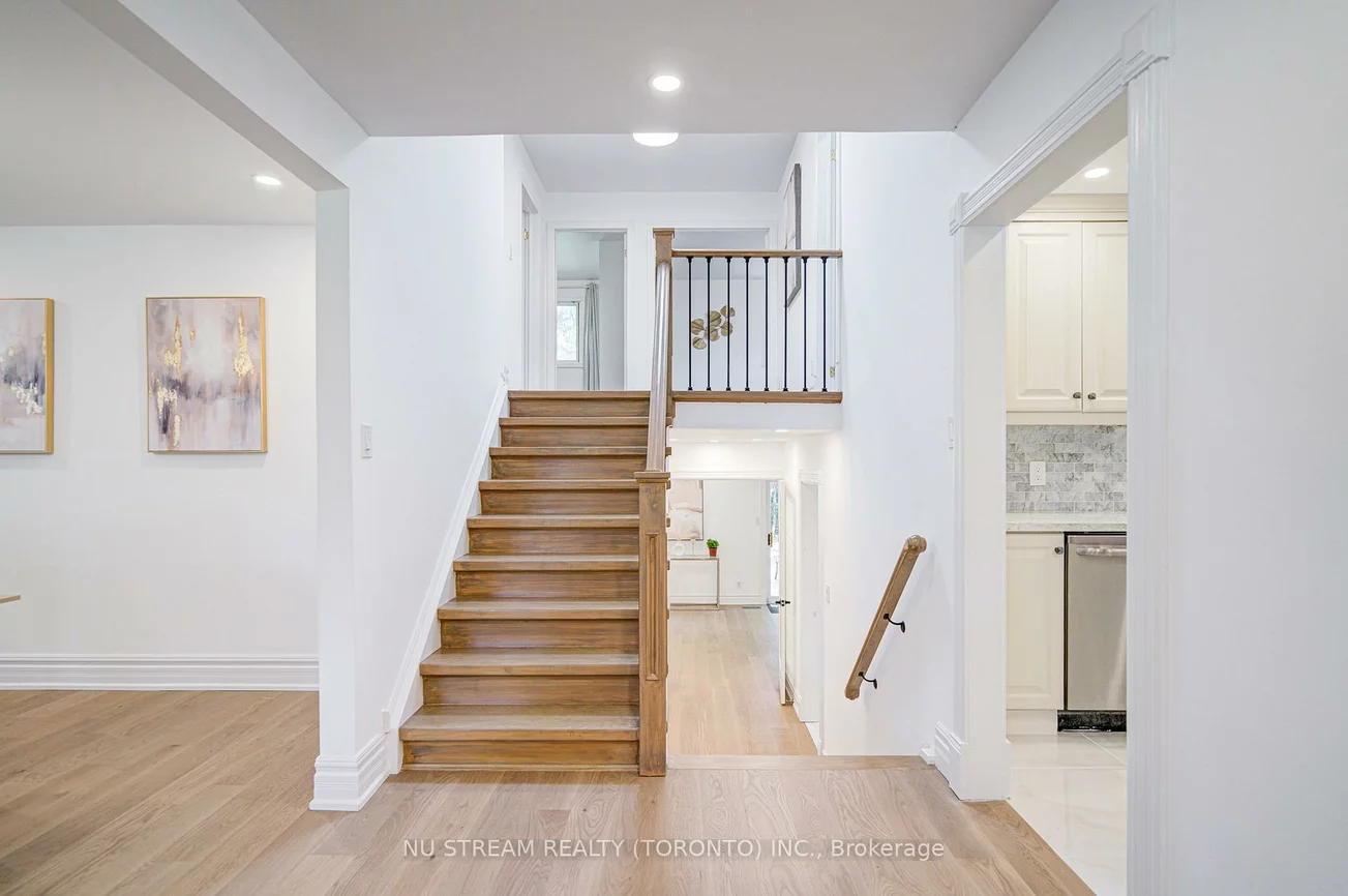 8, Hemingway, Unionville, Markham