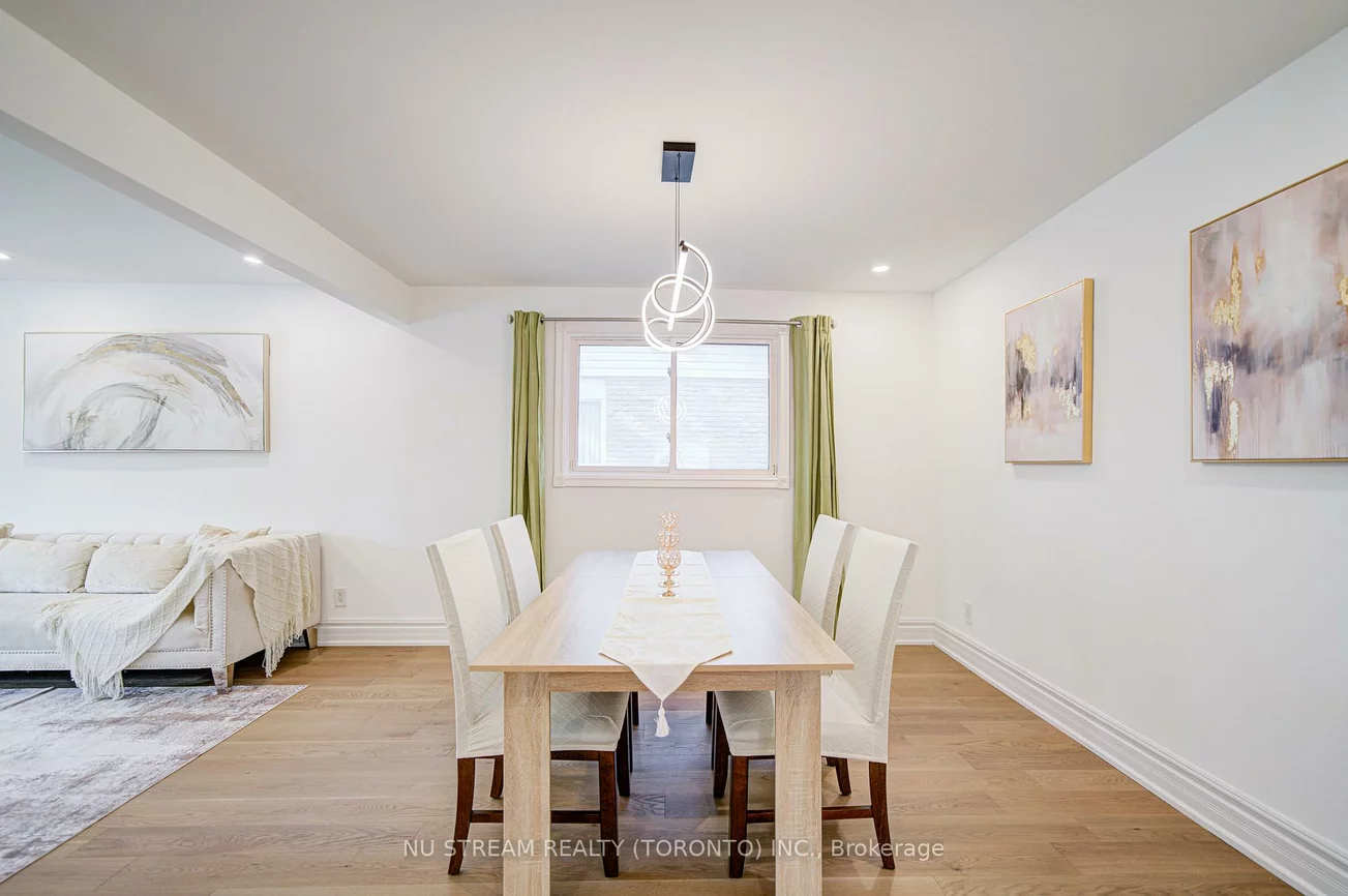 8, Hemingway, Unionville, Markham