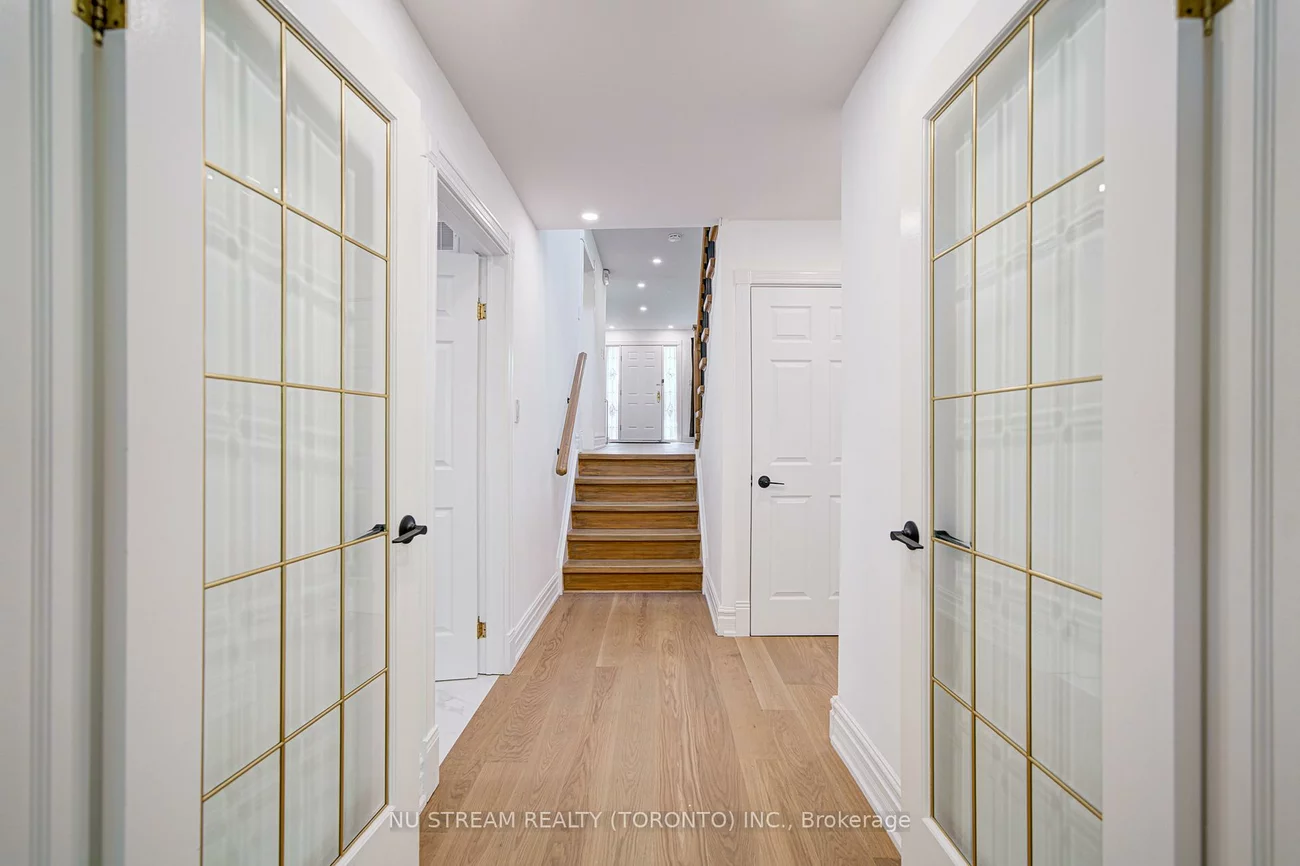 8, Hemingway, Unionville, Markham