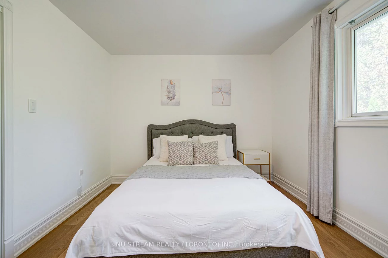 8, Hemingway, Unionville, Markham