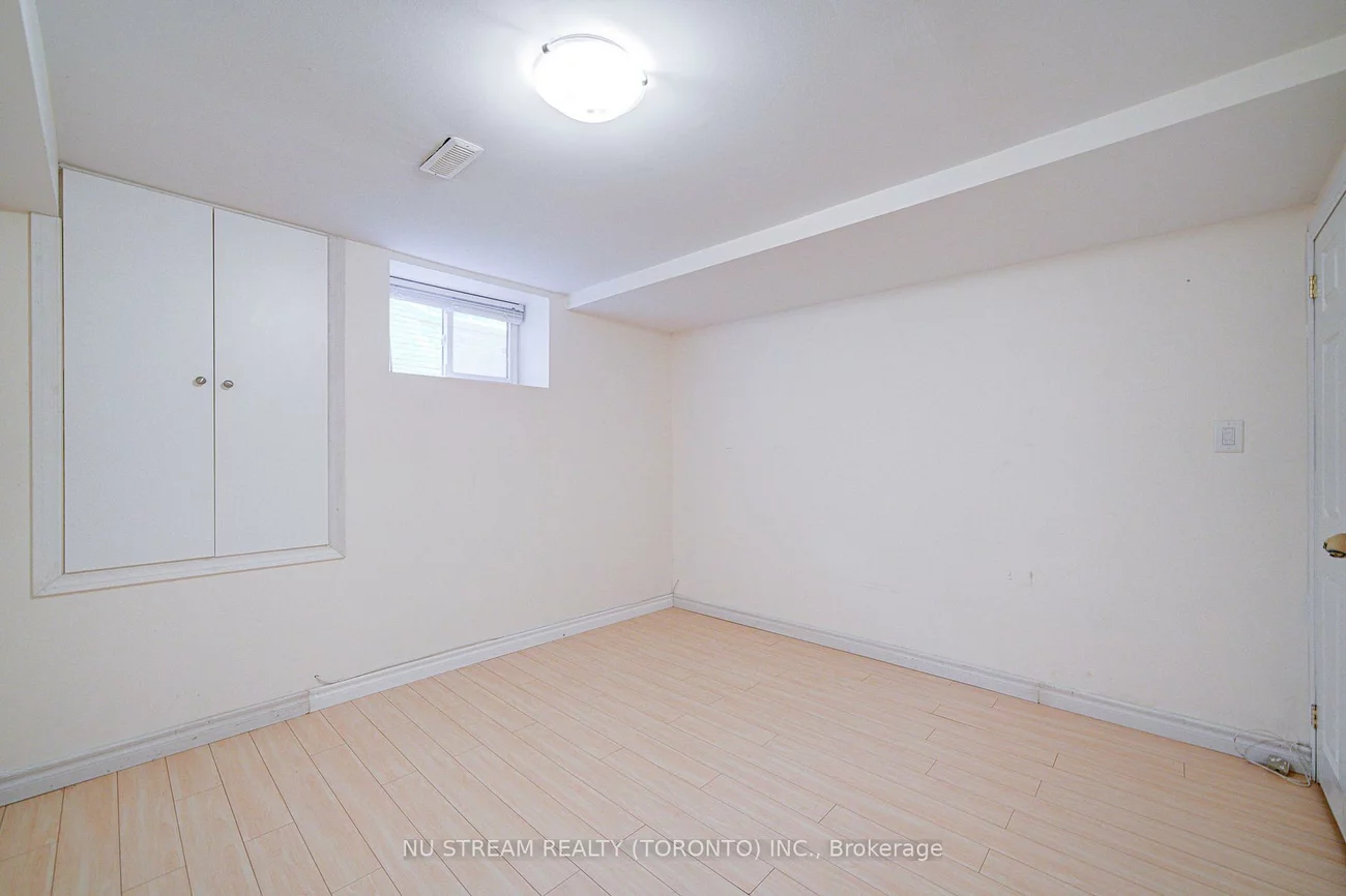 8, Hemingway, Unionville, Markham