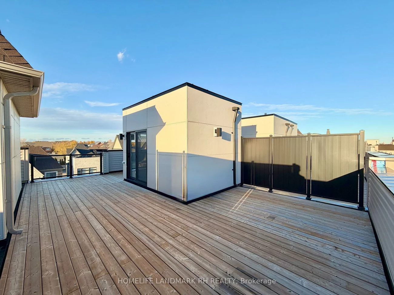 100, Guardhouse, Angus Glen, Markham