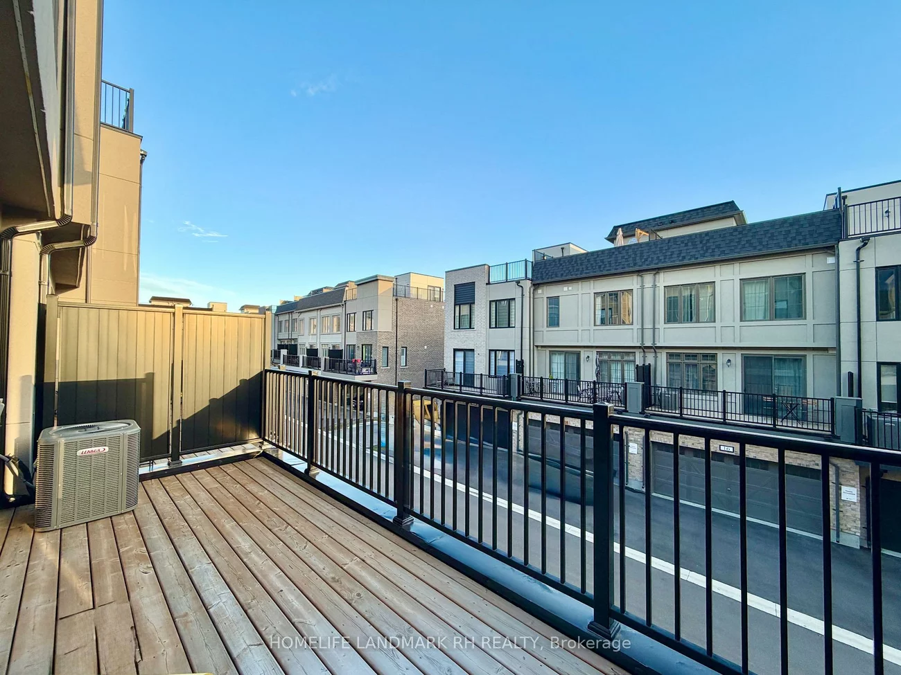 100, Guardhouse, Angus Glen, Markham