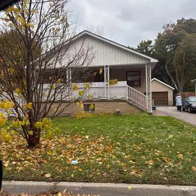 21, Clark, Thornhill, Markham