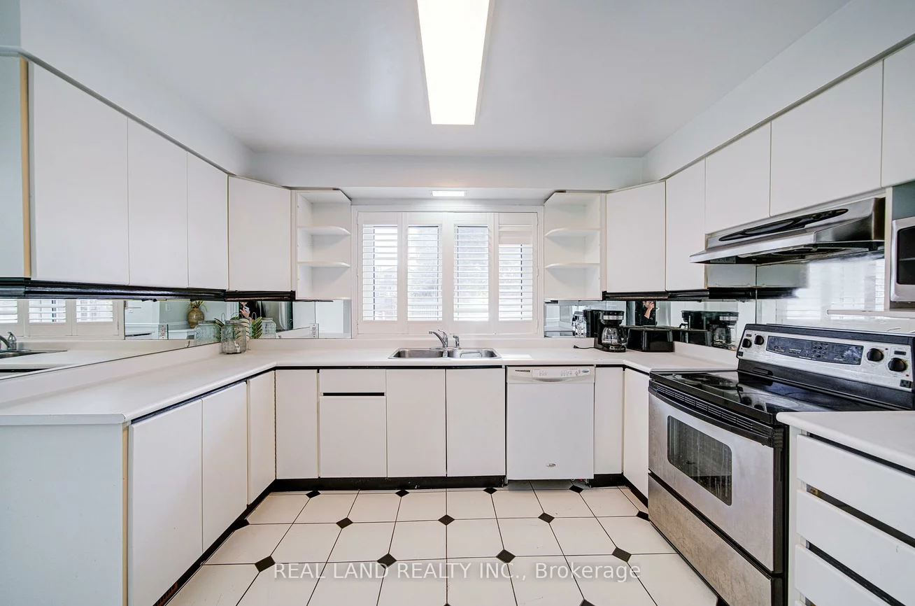 4762, 14th, Milliken Mills East, Markham