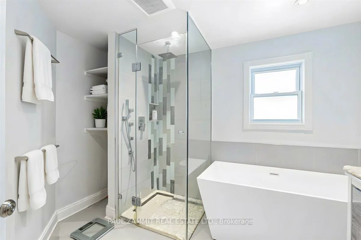 210, Bayview Fairways, Bayview Fairway-Bayview Country Club Estates, Markham