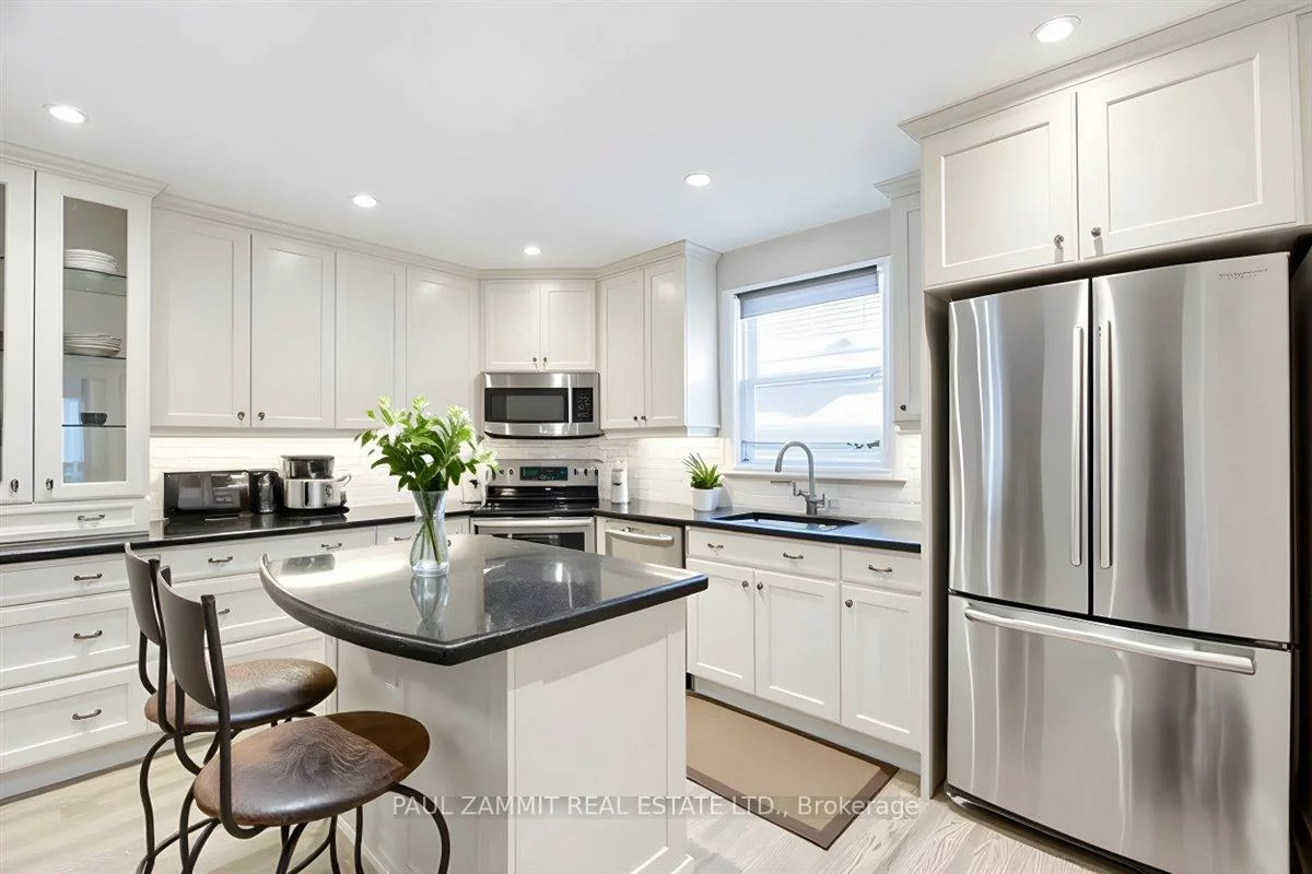 210, Bayview Fairways, Bayview Fairway-Bayview Country Club Estates, Markham