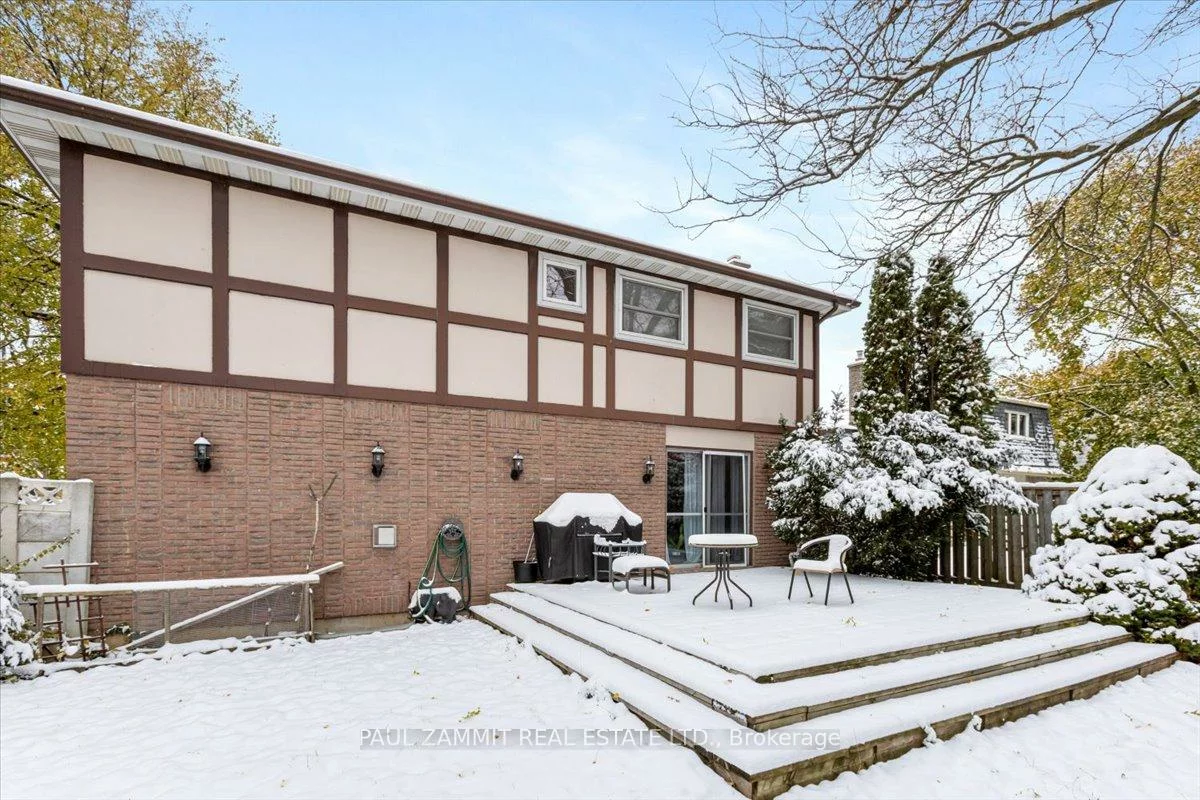 210, Bayview Fairways, Bayview Fairway-Bayview Country Club Estates, Markham