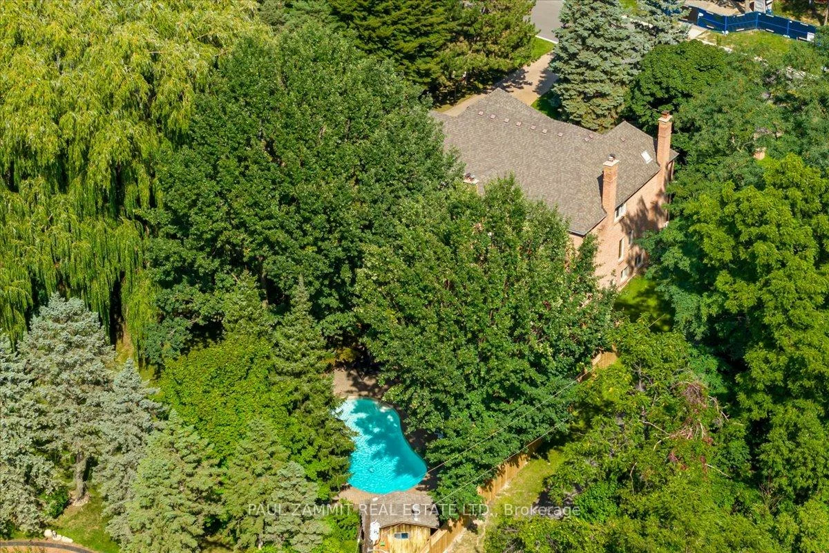 12, Old English, Bayview Glen, Markham