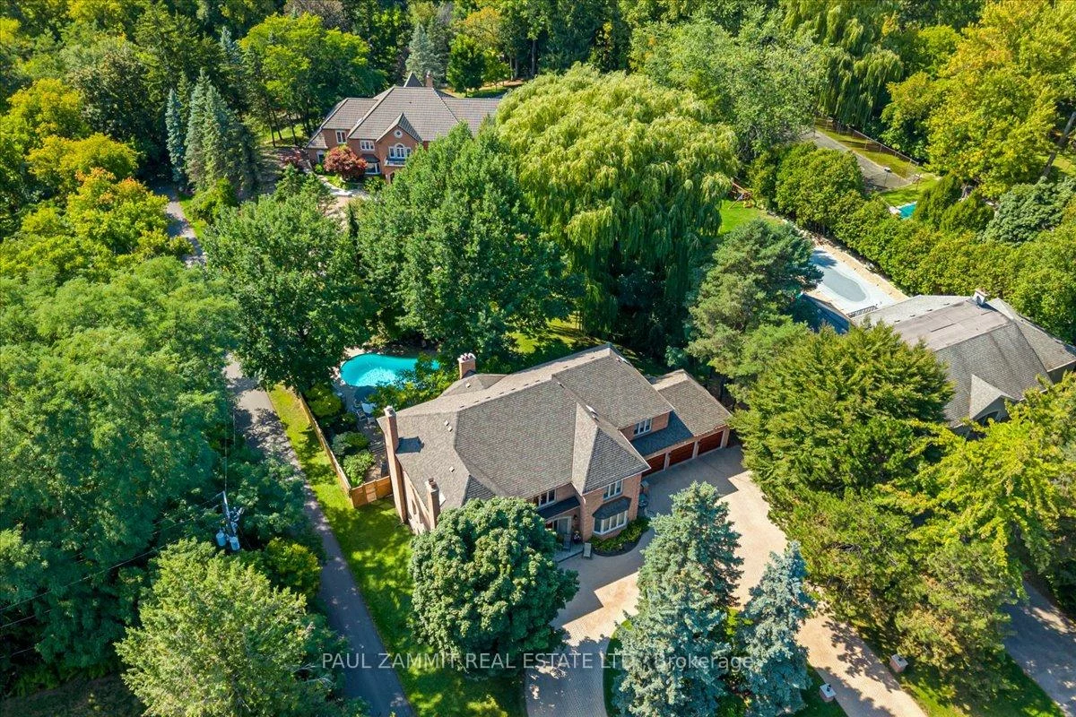 12, Old English, Bayview Glen, Markham