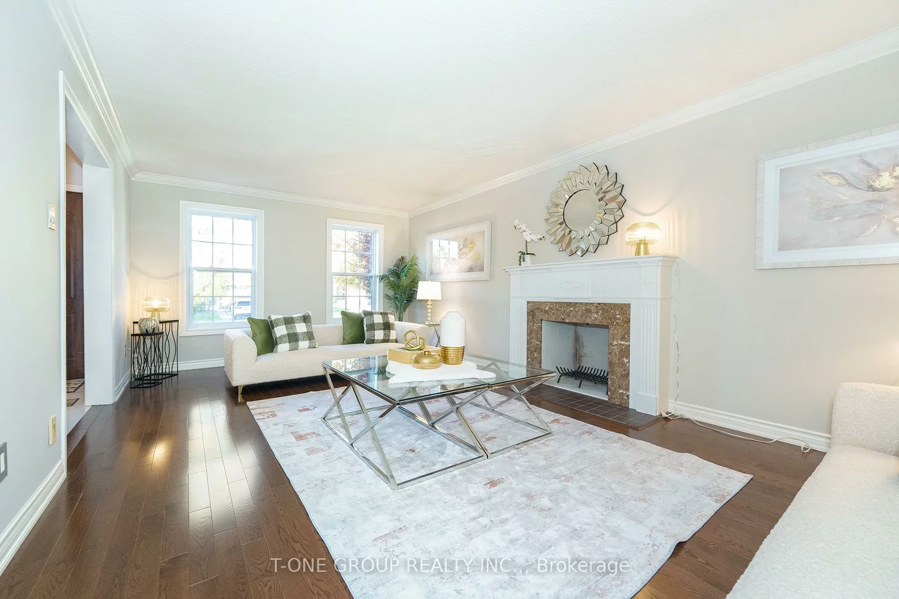 124, Aitken, Unionville, Markham