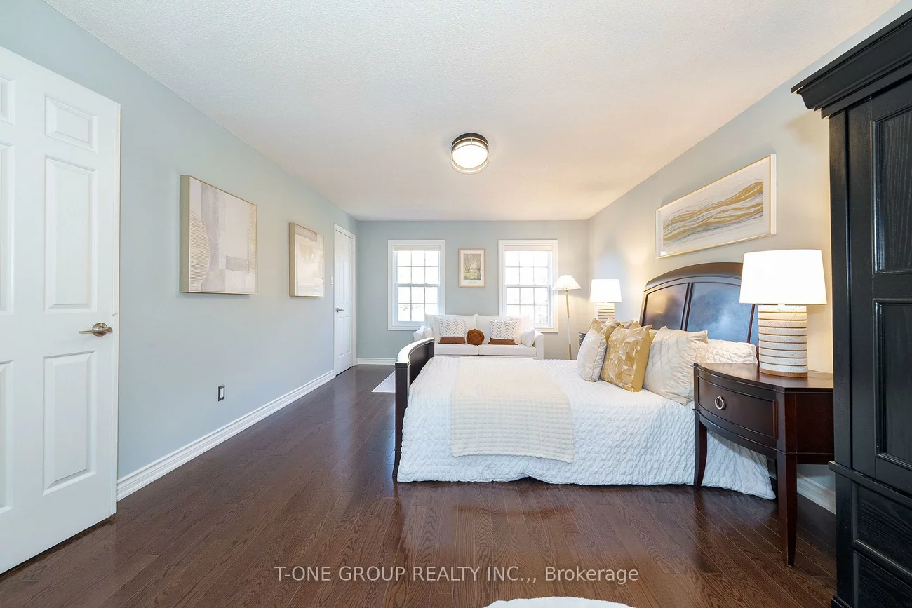 124, Aitken, Unionville, Markham