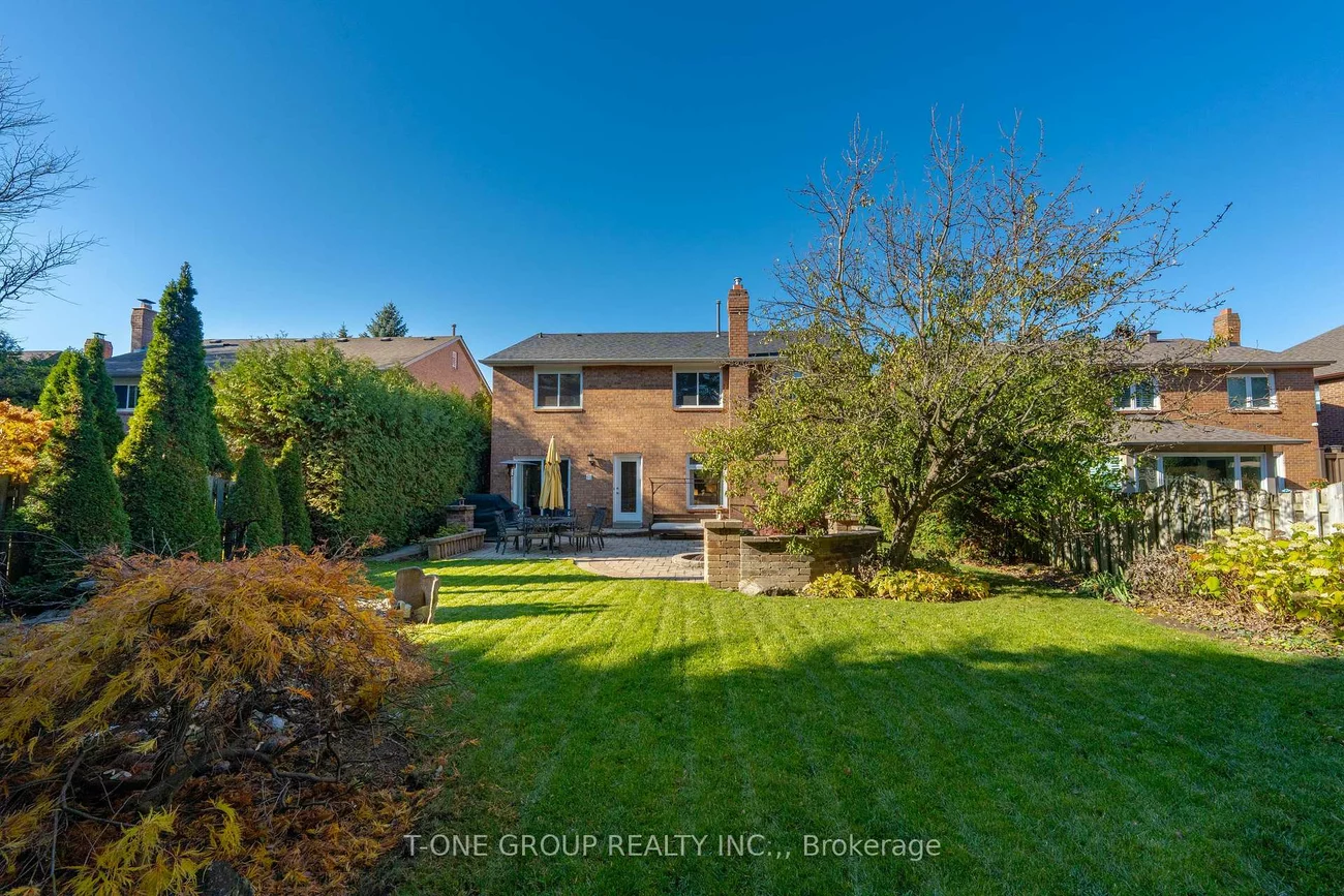 124, Aitken, Unionville, Markham