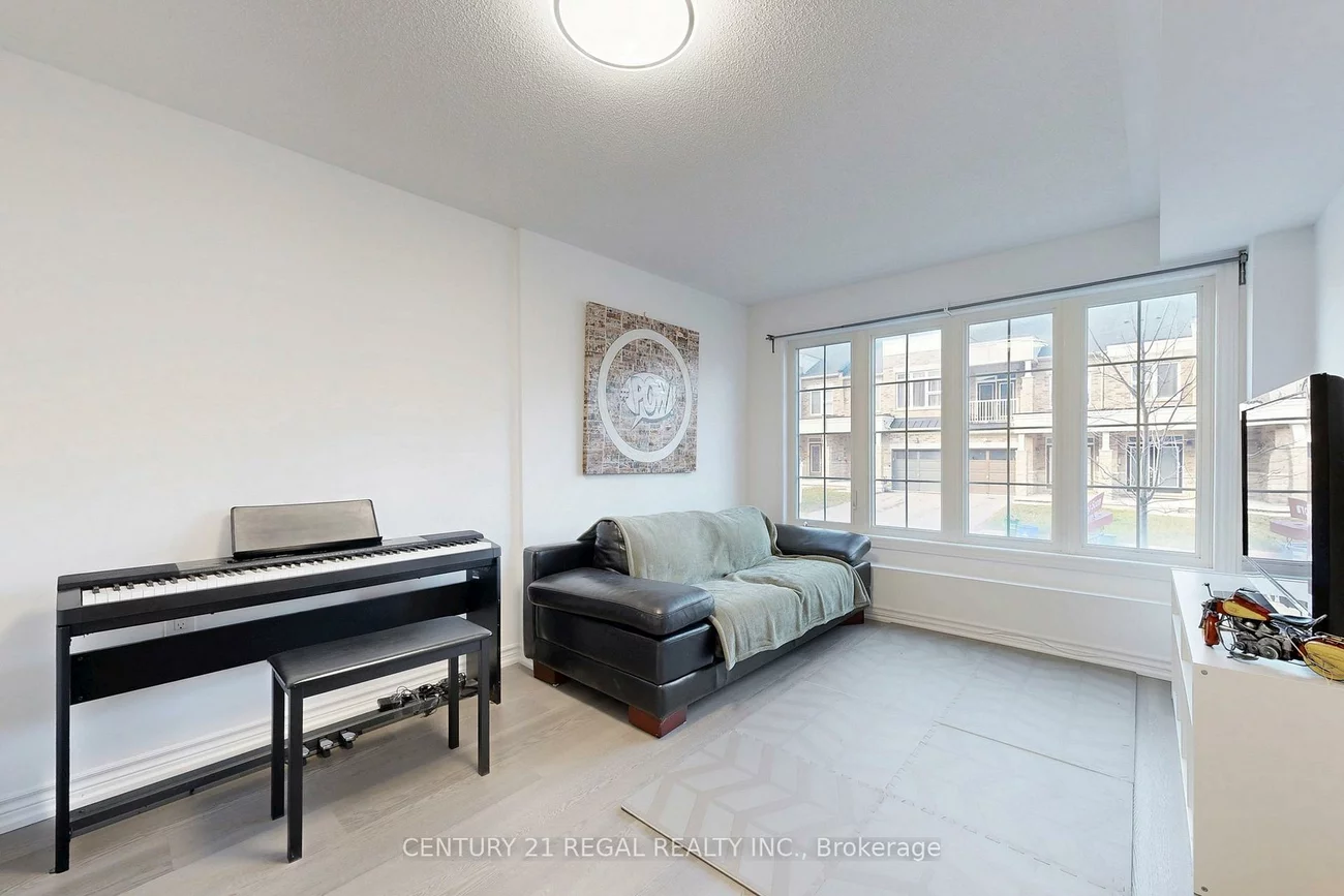 29, Rougeview Park, Greensborough, Markham