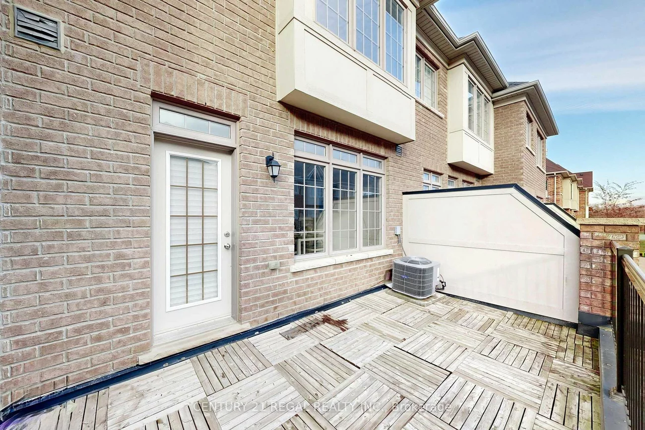 29, Rougeview Park, Greensborough, Markham