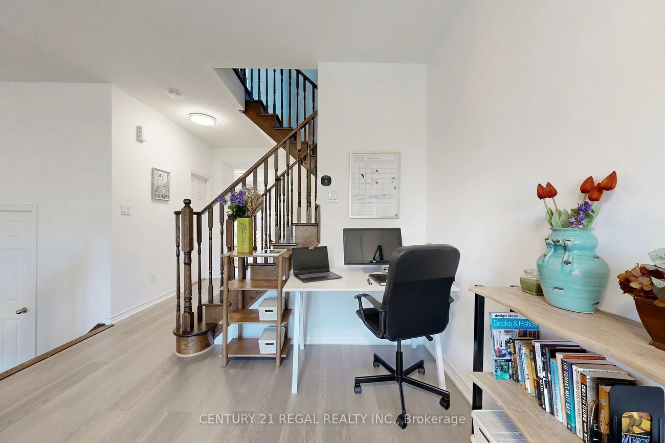 29, Rougeview Park, Greensborough, Markham