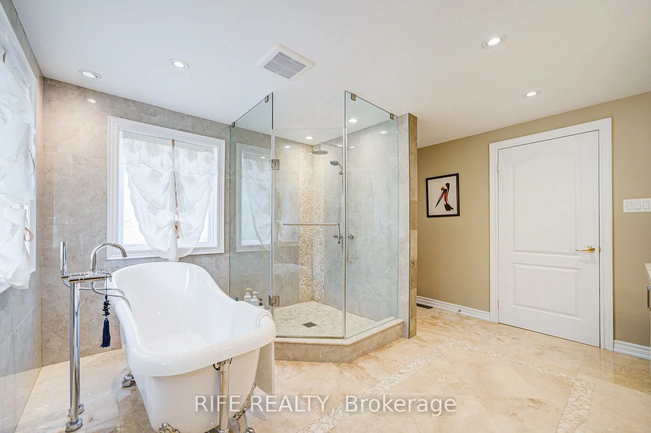 22, Chambery, Unionville, Markham