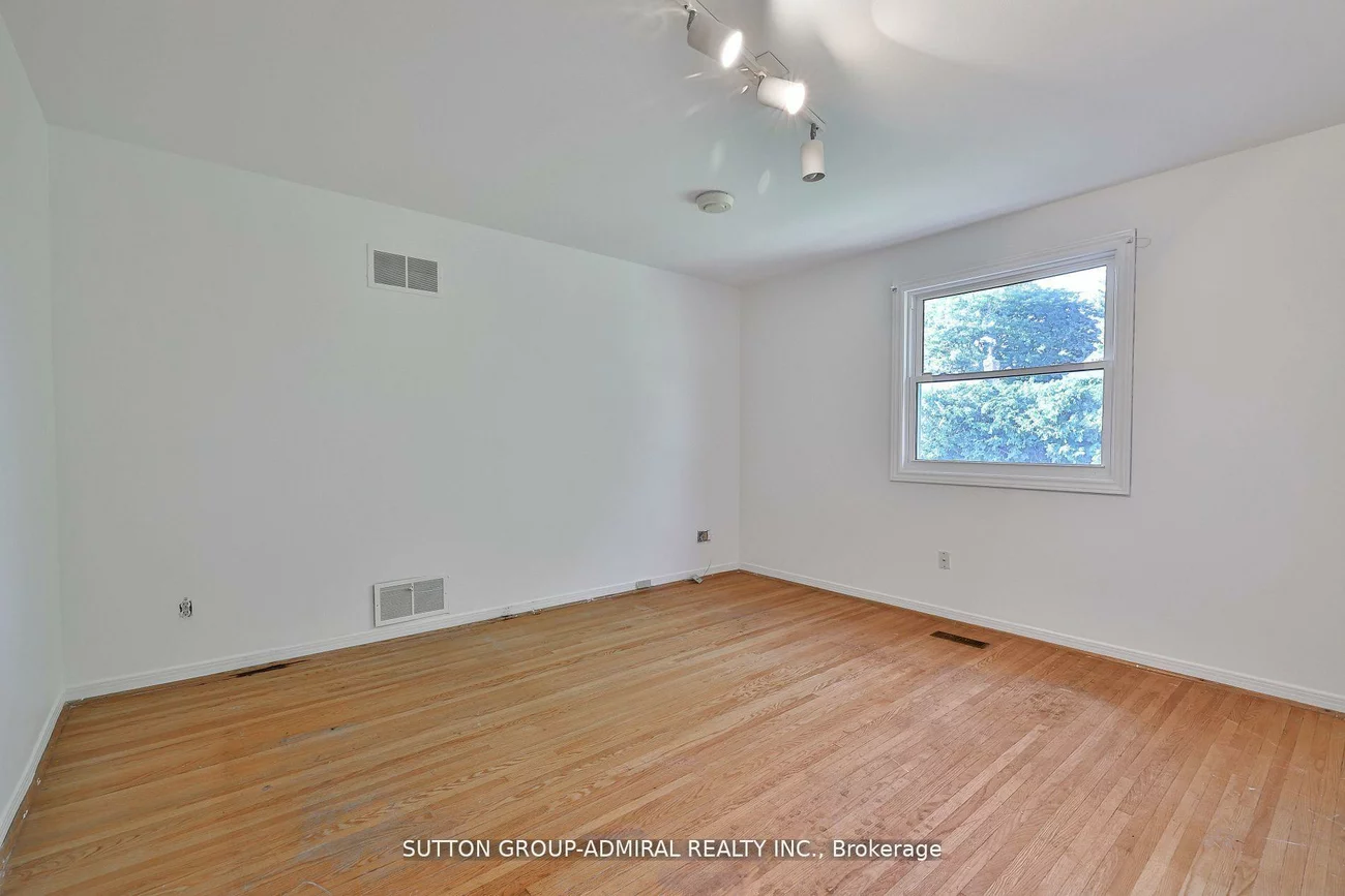 22, Cobblestone, German Mills, Markham