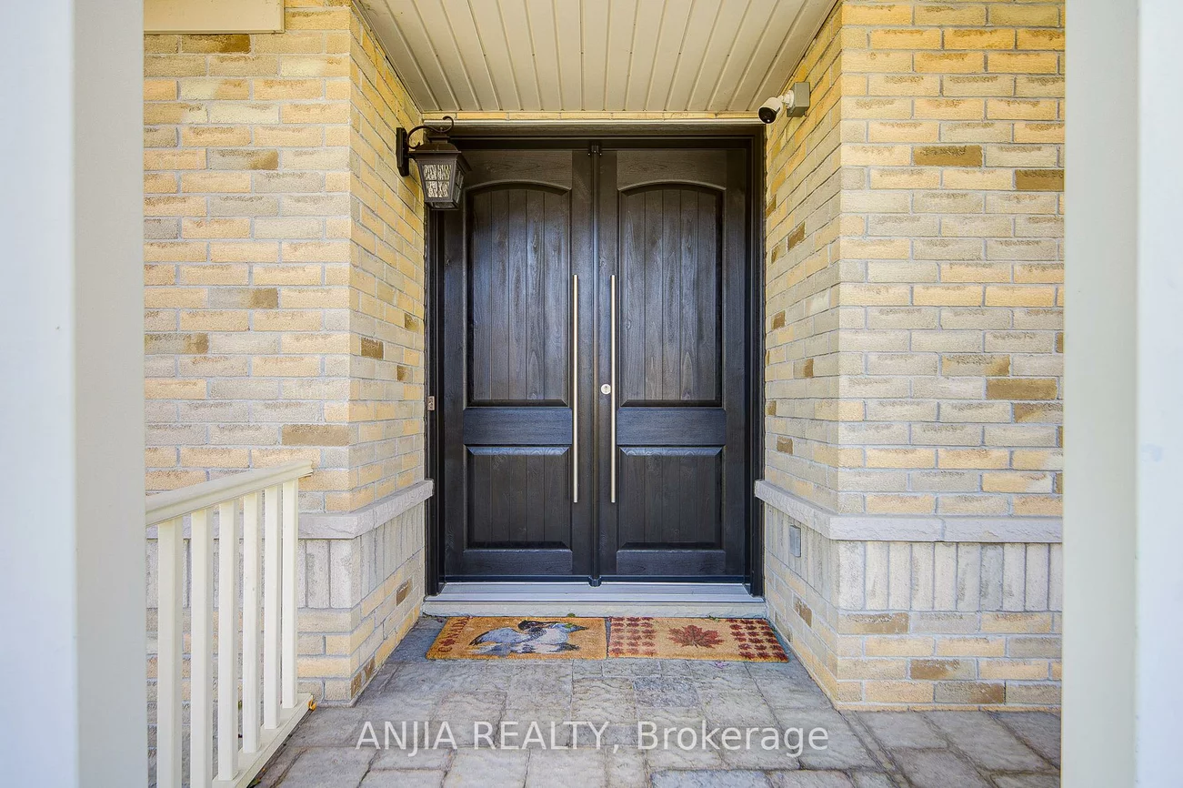 27, Larcastle, Berczy, Markham