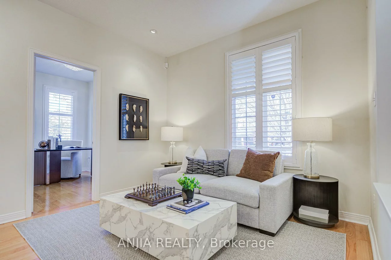 27, Larcastle, Berczy, Markham