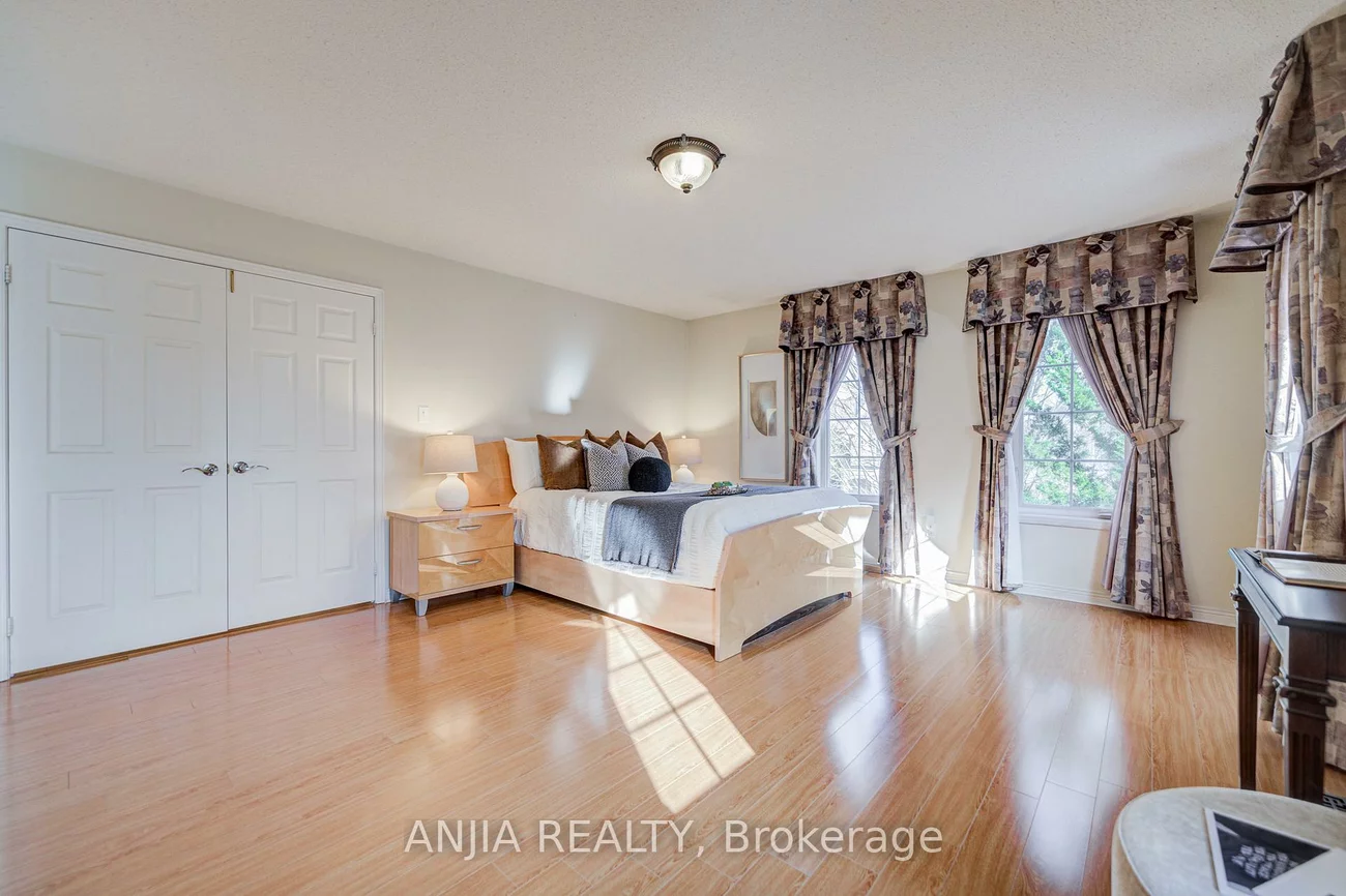 27, Larcastle, Berczy, Markham