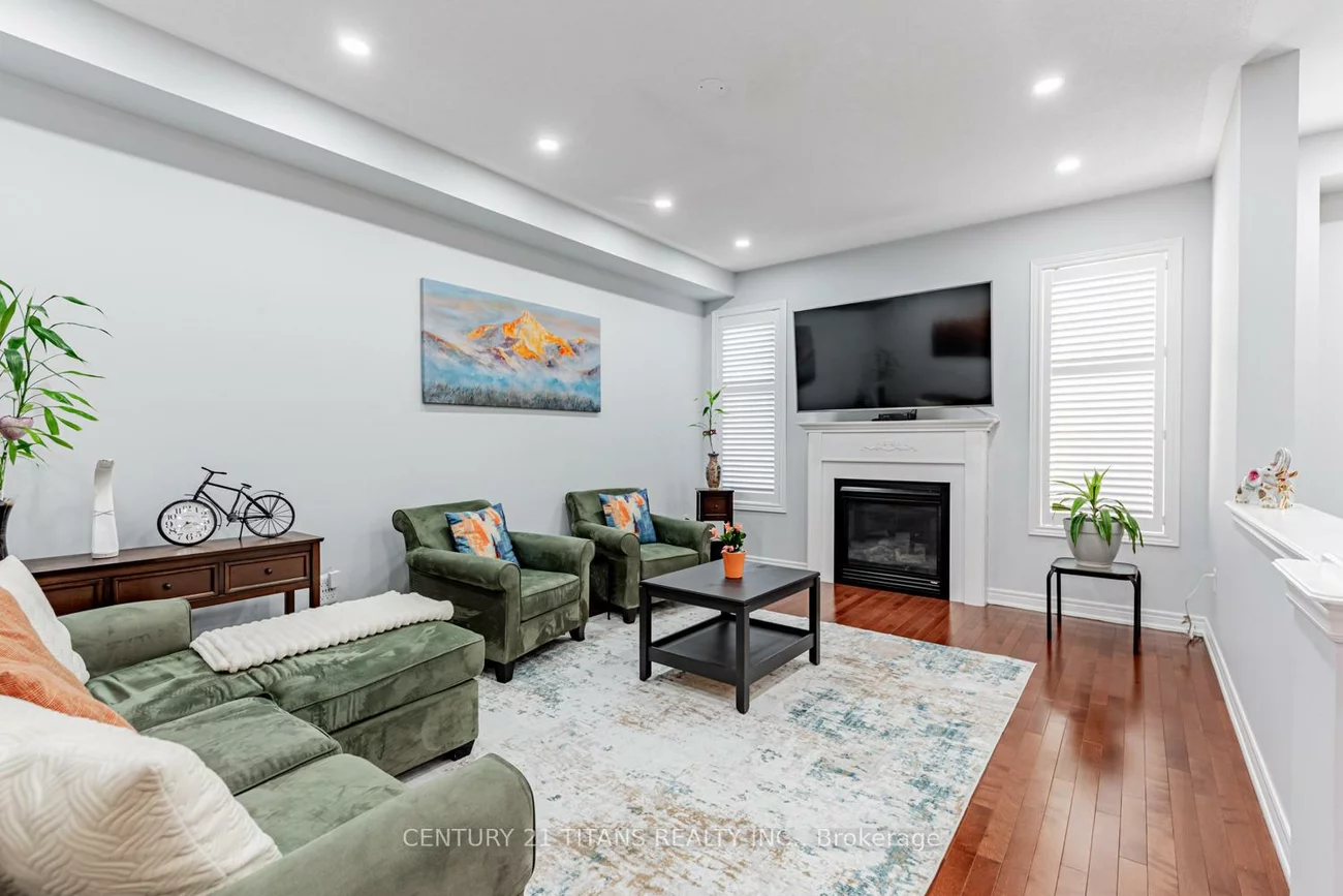 3, Condarcuri, Box Grove, Markham